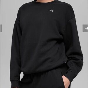 ALO Accolade Black Crew Neck Pullover